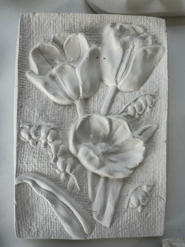 Cuadro de tulipanes de yeso