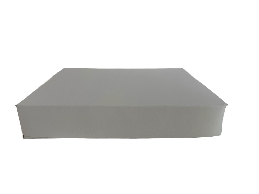 Caja de cartón con blanca 28.5 cm x 39 cm