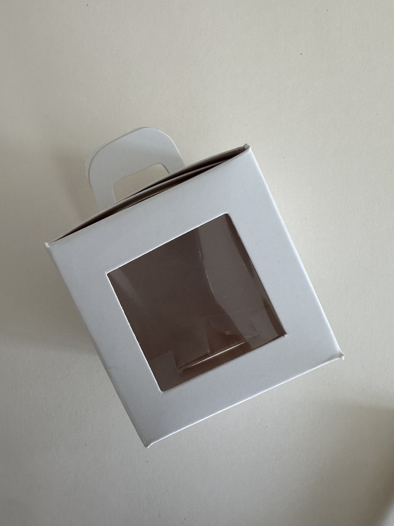 Caja lonchera con ventana 2.5" x 2.5" x 2.5" (h)