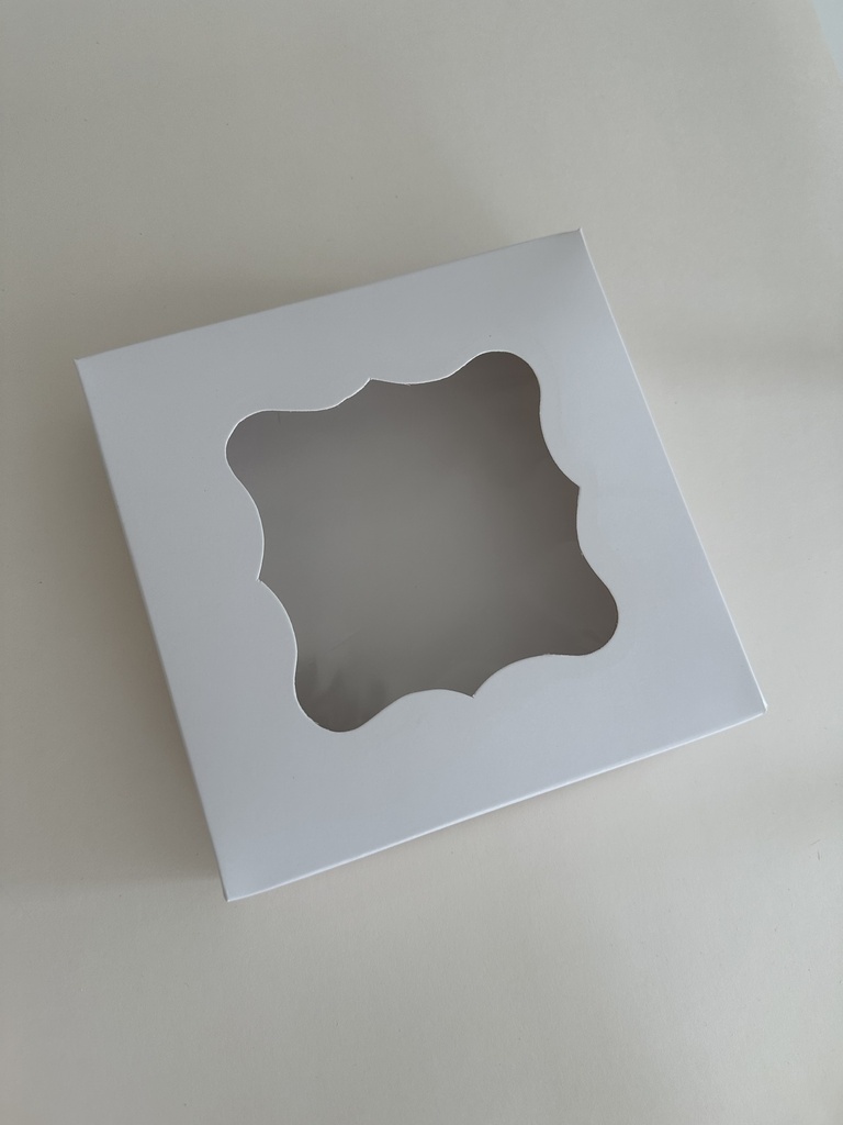 Caja blanca con ventana 8" x 8" x 2" (h)