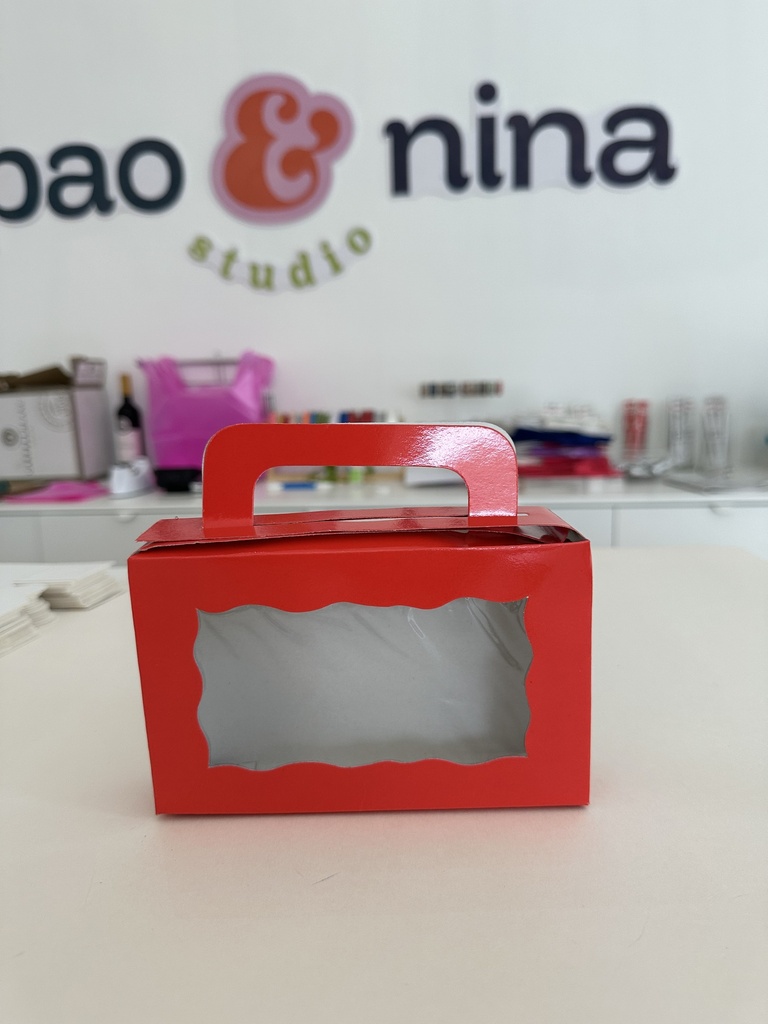 Caja lonchera con ventana roja 6.5" x 4" x 1.5" (h)